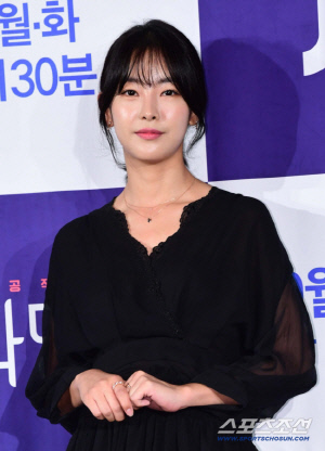 고원희, 2년만 이혼 