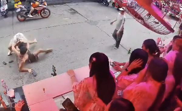 유명 관광지서 한국인·중국인 난투극…라이브 방송 중 싸움으로 번져