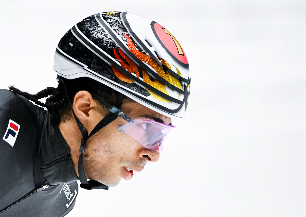 '韓 반전 성공!' 최민정-김길리 '금빛 질주'→남자 계주 金 수확...…