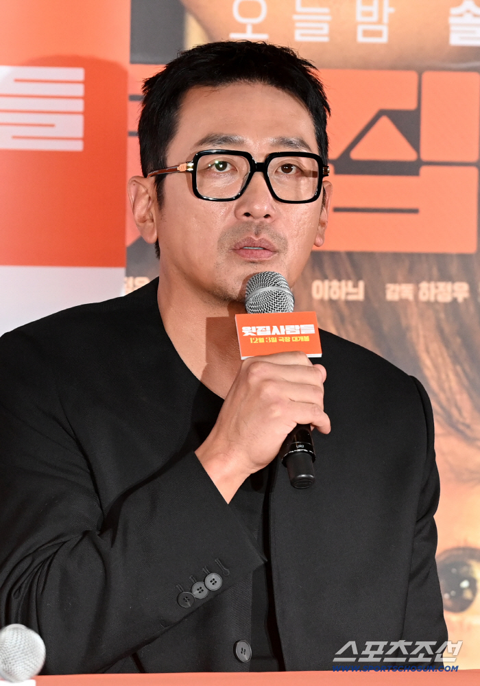 '윗집사람들' 하정우 "'롤러코스터'→'로비' 아쉬움, 감독으로서 조금씩 성장中"