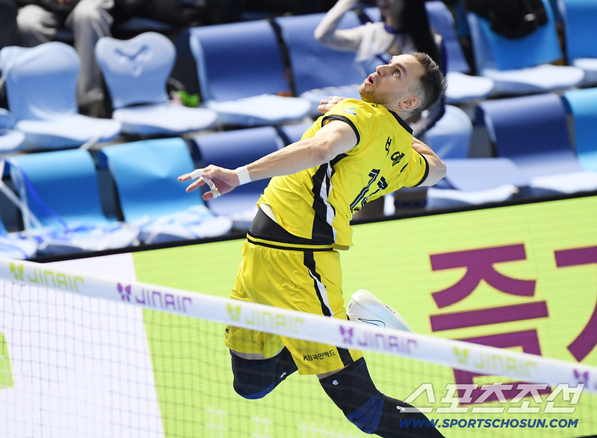 [포토] 비예나의 힘찬 점프