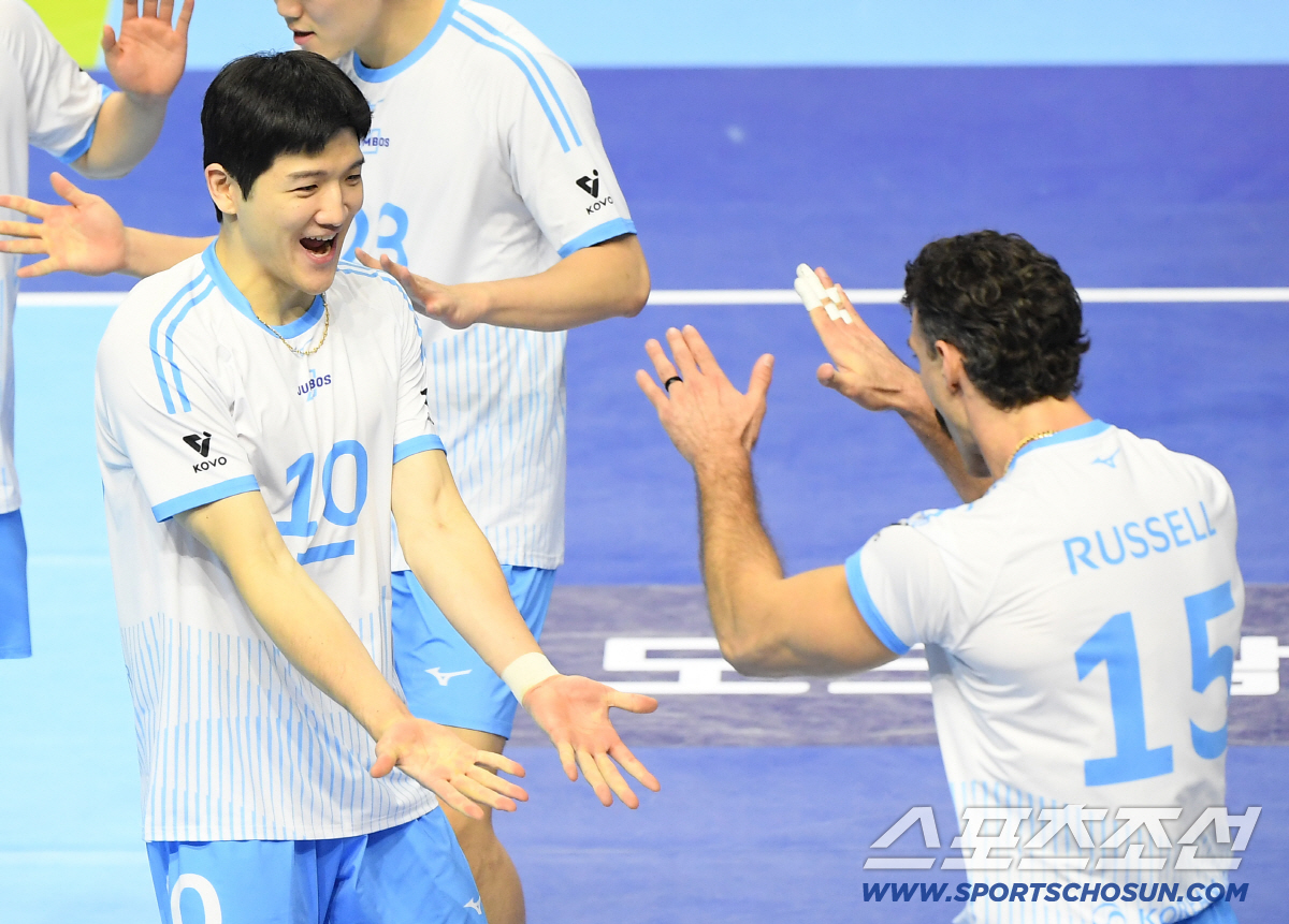 [포토] 득점 후 기뻐하는 정지석과 러셀