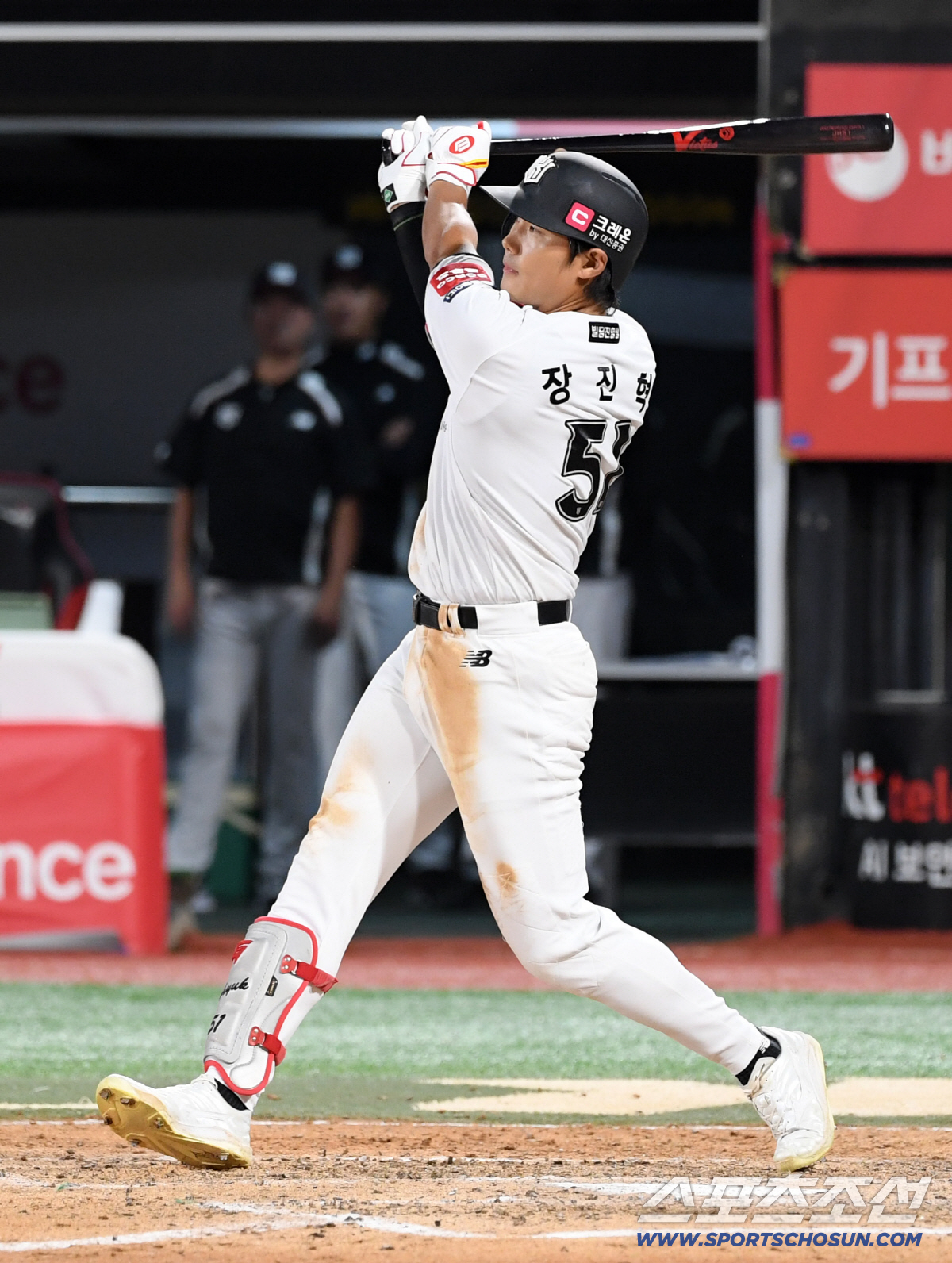 '강백호 보상 선수' 명단 전달 완료! "주전급 좋은 선수 여러명 풀렸다…