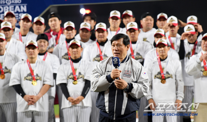 "야구 선수 계약서 위반 소지 있다" 비시즌 이벤트 매치도 문제되나, KBO 칼 빼들었다[SC핫이슈]