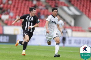 '첫 1부 도전' 이랜드 vs '4년 만의 복귀' 성남, K리그2 준PO 격돌