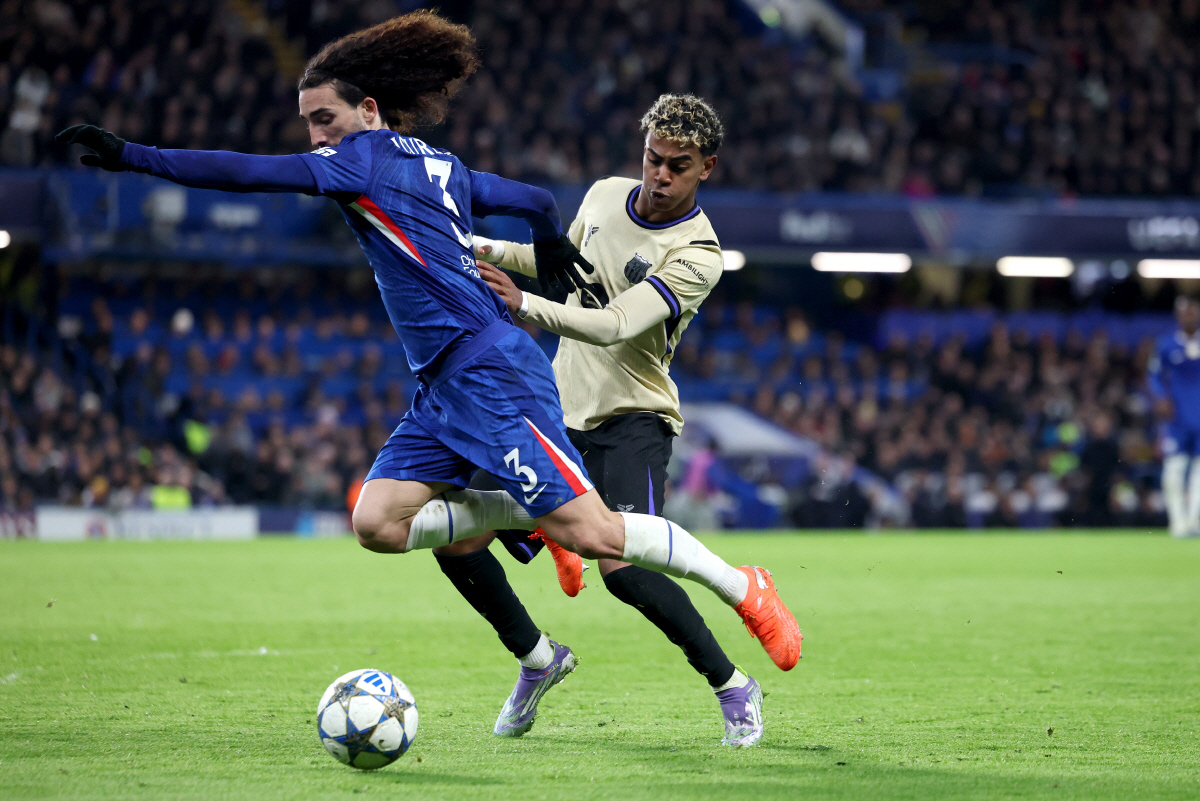 [UCL 리뷰]'한국 탈탈 턴' 이스테방 이 정도 재능러였어?…'아라우호…