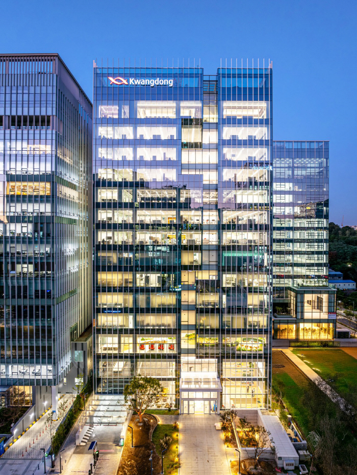 광동제약, 서스틴베스트 'ESG 베스트 100대 기업' 선정…'2025년 하반기 ESG 평가' A등급 획득