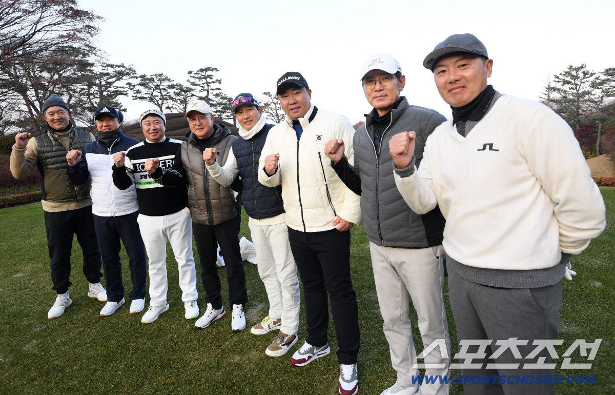[포토] 야구인 골프대회 '한자리에 모인 프로야구 감독들'