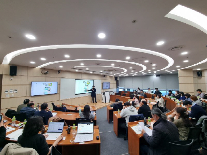 70세 이상 낙상환자 2배 이상 증가…중앙손상관리센터, 예방 전문가 양성…