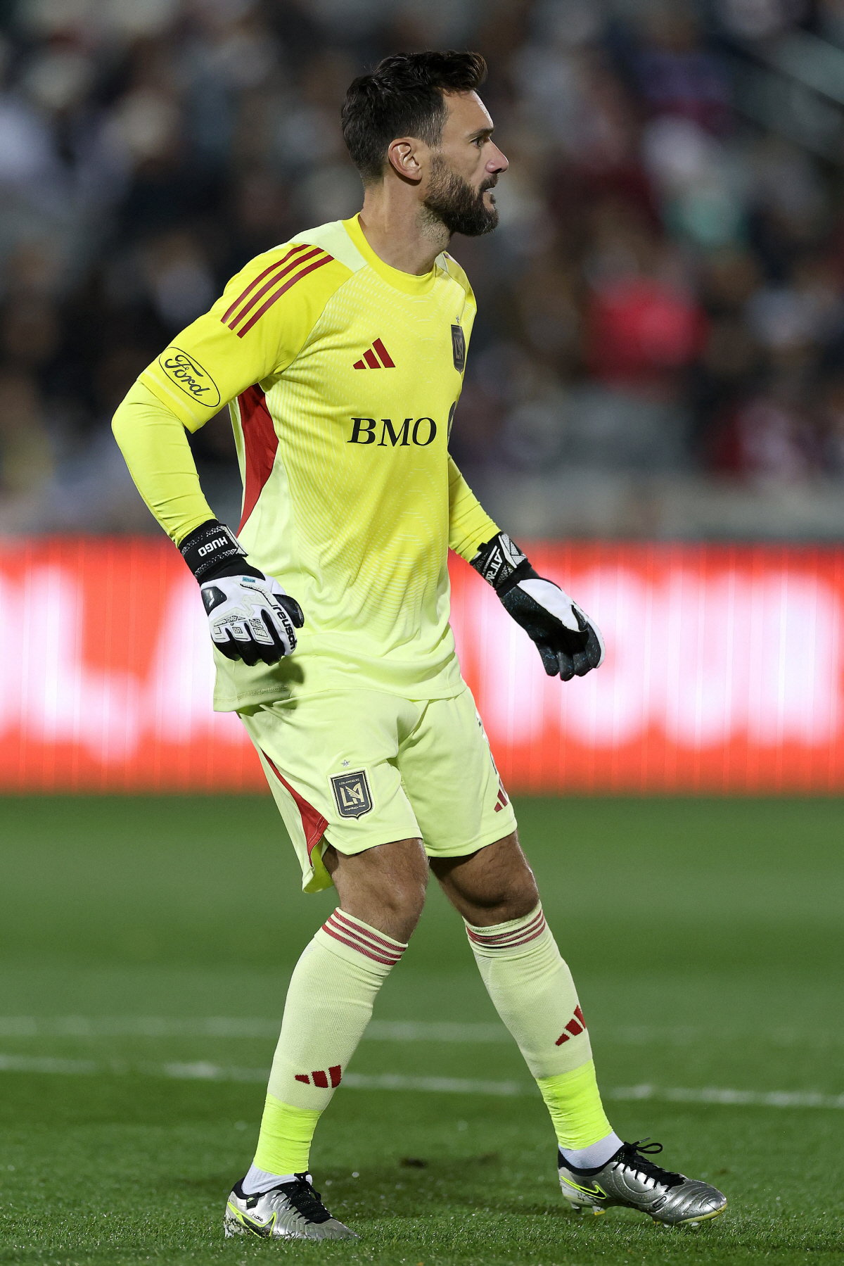 '쏘니의 영원한 주장' 공식 발표, 은퇴설 종식 "LAFC 잔류"...1…