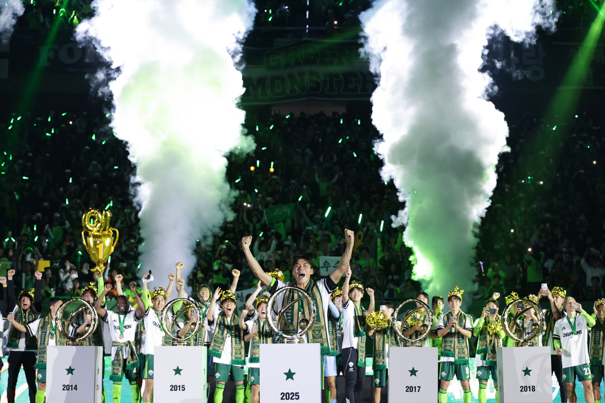 활짝 열린 K리그 데이터 시대, AI 알고리즘→서비스 개발…디지털 전환 …