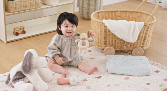 심형탁 子 하루, 광고 수입 5억 넘는 모델답네..촬영장서 '순둥이 미소…