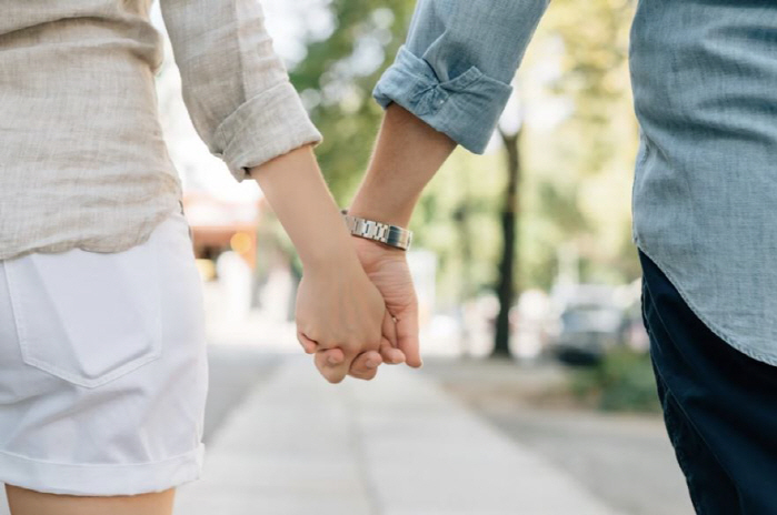 홍수 때문에 들통난 남편 외도…"다른 여성과 호텔에 갇혀"