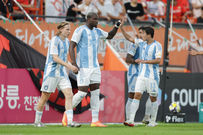 [현장라인업]"일단 K리그 잔류부터" 울산, 부리람전 대폭 로테이션 가동…말컹-라카바 선발