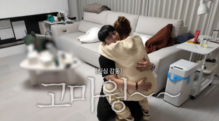 문원, ♥신지 생일에 '프라다 선물+31만원 식사' 카드 팍팍 썼다...…