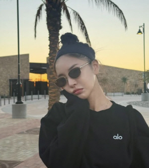 남편 없이 한국 떠난 '이상해 며느리' 김윤지, 의미심장 SNS 