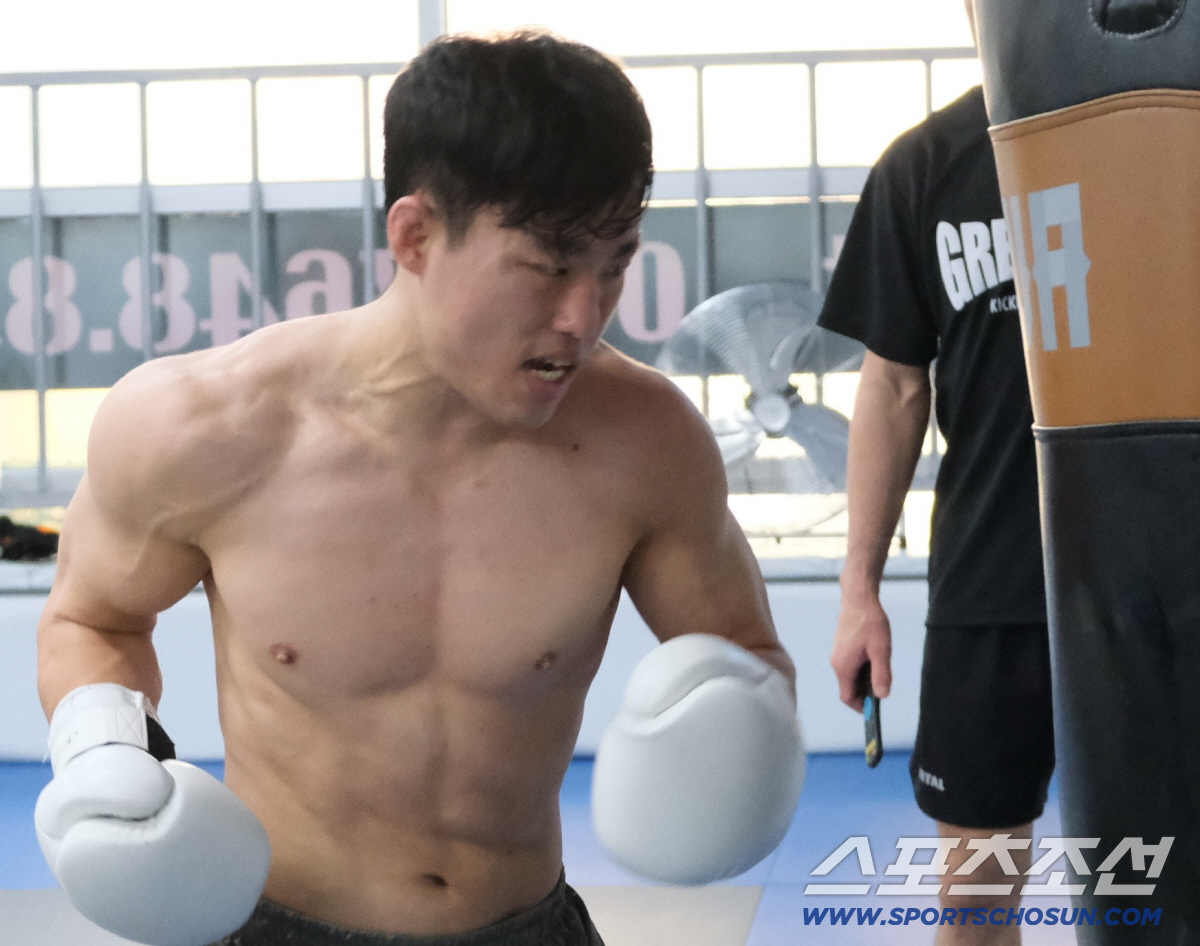 시합앞둔 로드FC 파이터가 만취한 취객에게 위협받은 여성 구했다