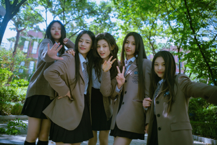 [공식]뉴진스, 어도어 복귀 선언하자마자 경사 터졌다…K팝 걸그룹 최초