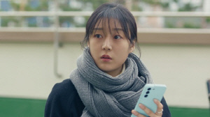 “故강서하, 암 투병 중 진통제 먹으며 카메라 앞에”..유작 12월 개봉