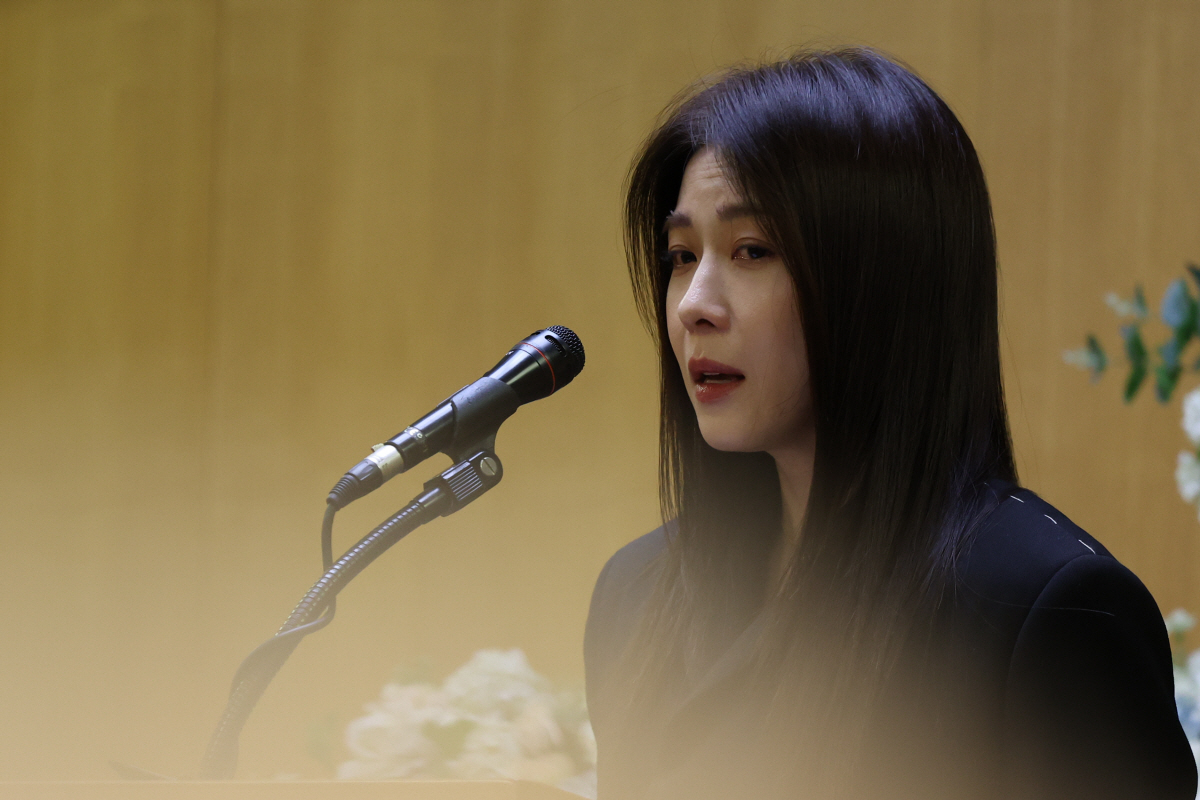 [종합}"선생님, 잊지 않겠습니다"…국민배우 이순재, 후배들 눈물 속 영…