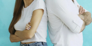 소개팅 4시간 후 결혼, 20일 만에 전 재산 날려…부부관계는 딱 한 번