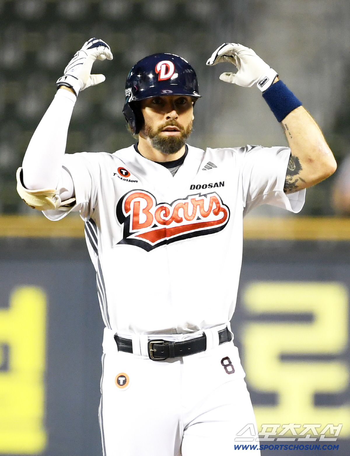그 나이스하던 '차기 주장'은, 왜 두산에 폭탄을 던졌나...풀기 힘든 …