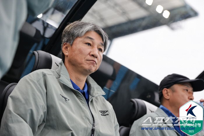 준PO 무대에 선 김도균 감독 "늘 하던대로" VS 전경준 감독 "운영 …