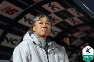 'PO행' 전경준 감독 