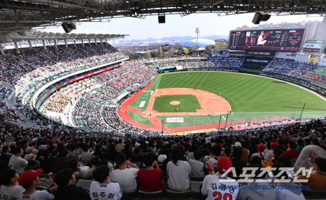 핵폭탄 터뜨리고 떠난 잠실 홈런왕, 정말 인천행 가능성 있나[SC핫이슈]