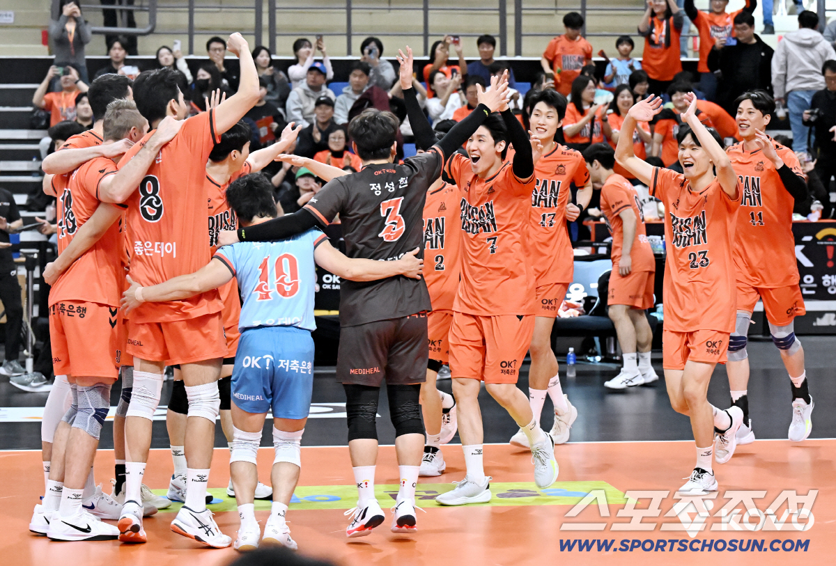 외국인보다 더 잘때리는 201cm 장신 히터의 성장기 "믿음이 사람을 참…