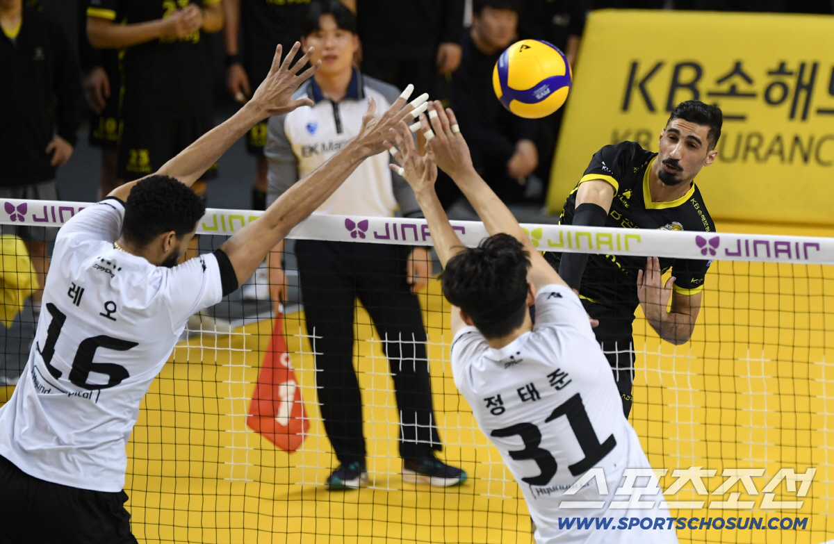 [포토] 야쿱, 빈틈 사이로 스파이크