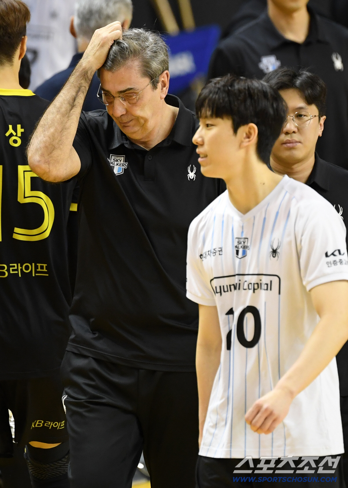 [포토] 벼랑 끝에 몰린 필립 블랑 감독