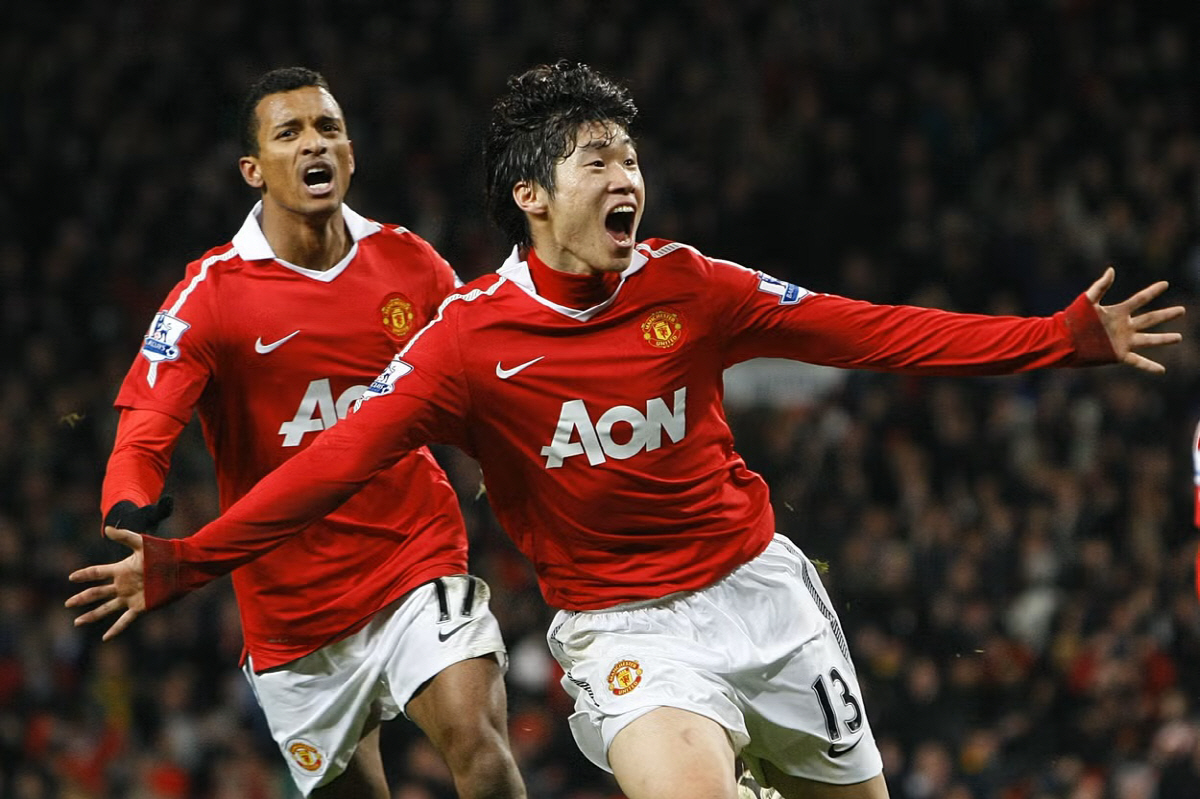 '맨유 초비상!' 투헬이 그토록 사랑하는 '제2의 박지성', 맨시티도 원…