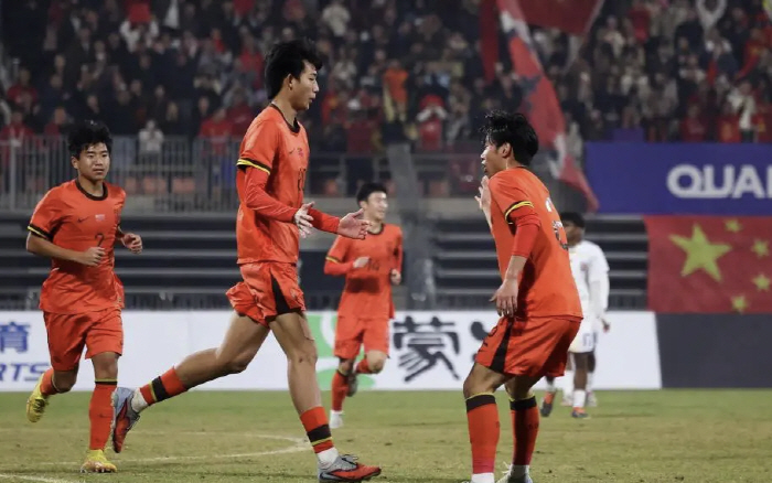 골골골골골골골골골골골골골...쉴 새 없이 터지는 中 역대 최강 공격력, …