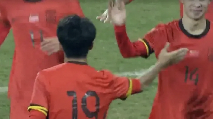 골골골골골골골골골골골골골...쉴 새 없이 터지는 中 역대 최강 공격력, …