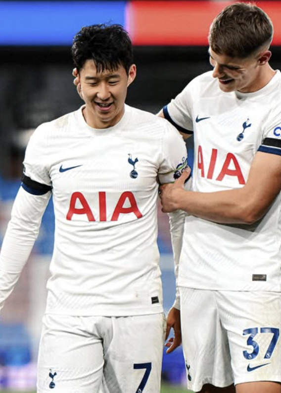 "수준 이하"라던 손흥민 범접할 수 없는 위상..."SON 우승의 가치,…