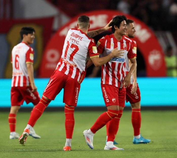 韓 축구 역대급 수비수 탄생 예고, 유럽 5대 리그가 부른다...홍명보호…