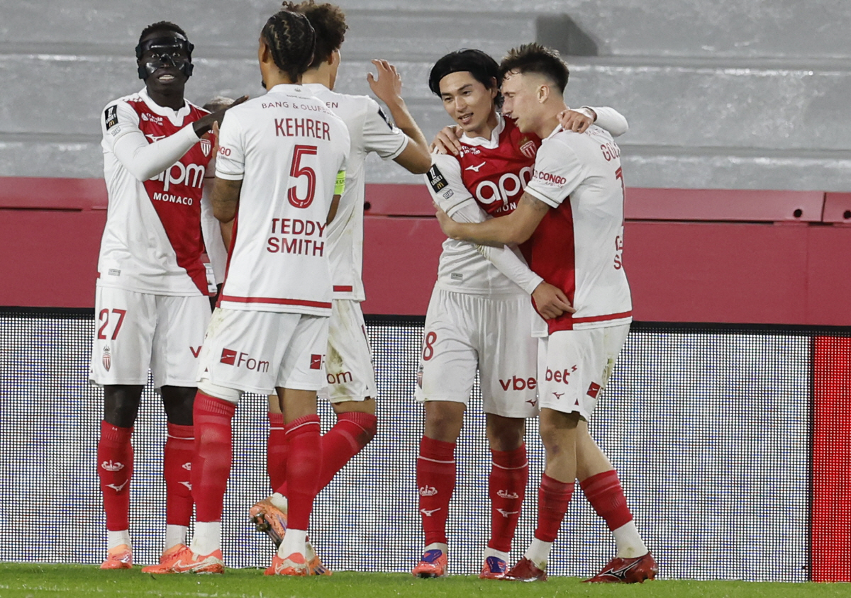 "충격" '코멘트도 없다' 선발 출전 이강인 최저 평점 PSG, '미나미…