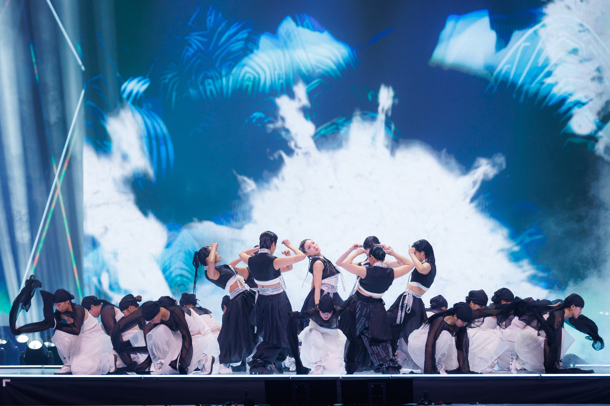 박보검 묵념→사자보이즈 취소…홍콩 대참사 속 웃음 사라진 '마마' 어땠나…