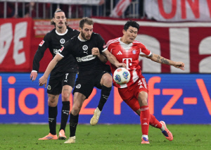 도대체 얼마나 더 잘해야 해? '환상 기점 패스 안정된 수비에도' 김민재, 팀내 최저 평점...바이에른은 장크트파울리에 3-1 역전승