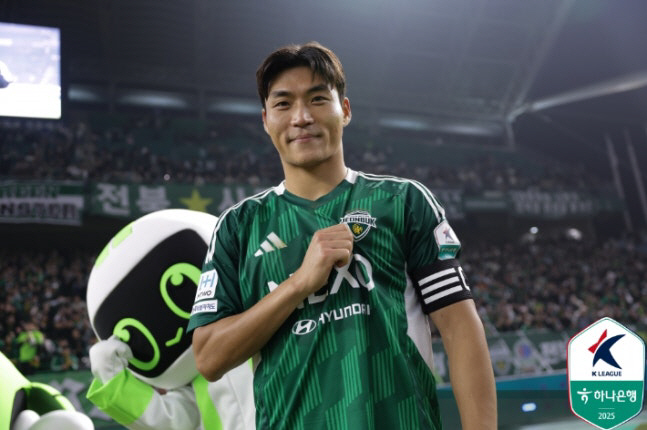 역대 이런 MVP 경쟁은 없었다! '손편지' 이동경 VS '감동 영상' …