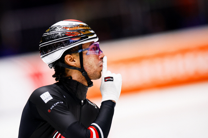 韓 쇼트트랙 '밀라노 적신호' 켜졌다! '괴력의 단풍국' 폭풍 질주...월드투어 4차 대회 메달 레이스 첫날 '빈손' 마감, 남자 500m 출전권 놓칠 위기