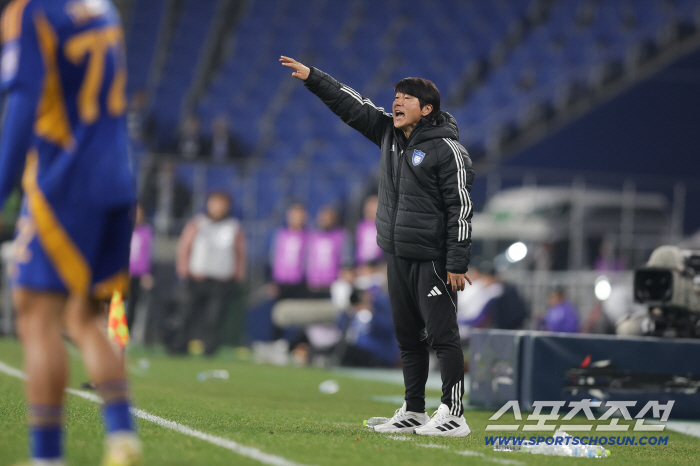 [현장인터뷰]'감독대행의 충돌' 울산 노상래 "이동경 빠른 회복, 그래도 엔트리 제외", 제주 김정수 "승점 1점 따기, 가장 어려워"