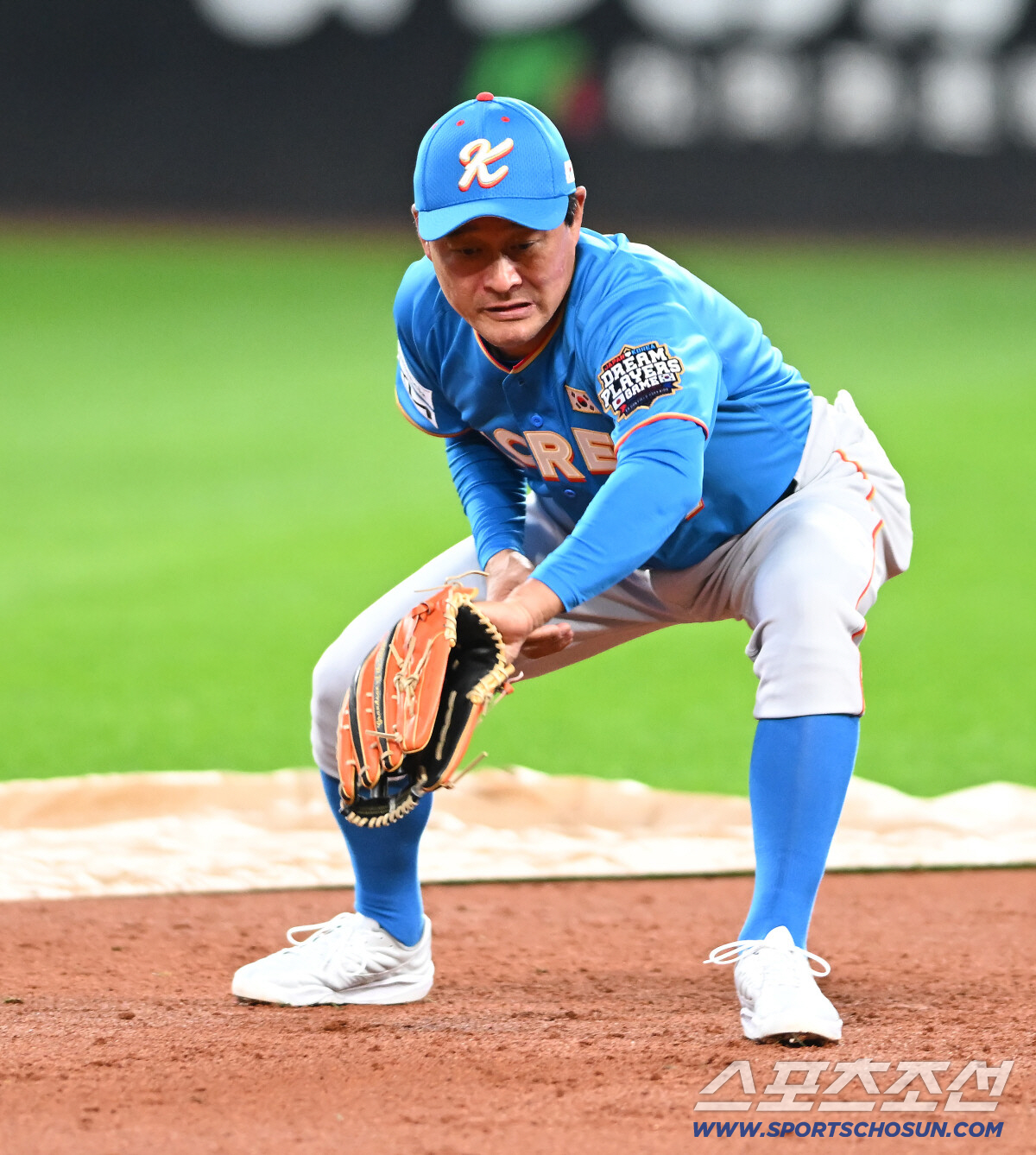 한일 드림 플레이어즈 게임에서 뭉친 '절친' 이대호-김태균 "작년 패배 …