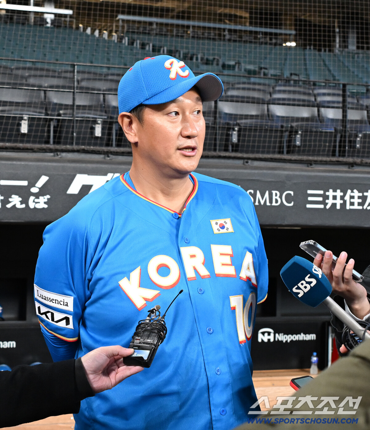 한일 드림 플레이어즈 게임에서 뭉친 '절친' 이대호-김태균 "작년 패배 …