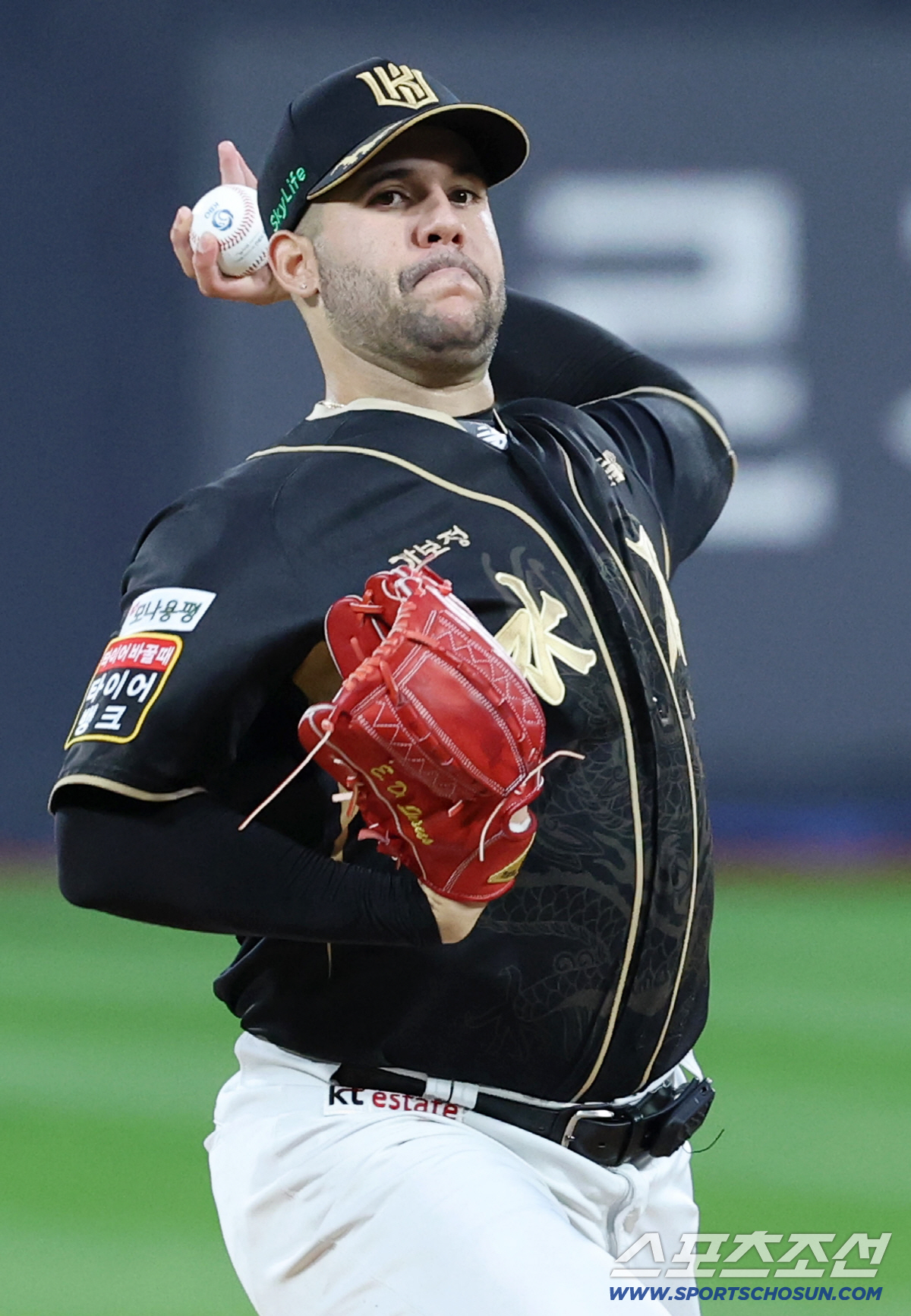 KT 외국인 3명 전원 보류선수 제외. 벨라스케즈, 콜어빈, 위즈덤, 카…