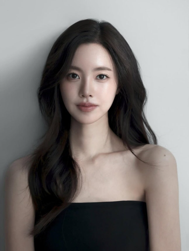 [SCin스타] 진세연, 얼굴 갈아 끼웠다..2년 만 컴백 앞두고 완전 …