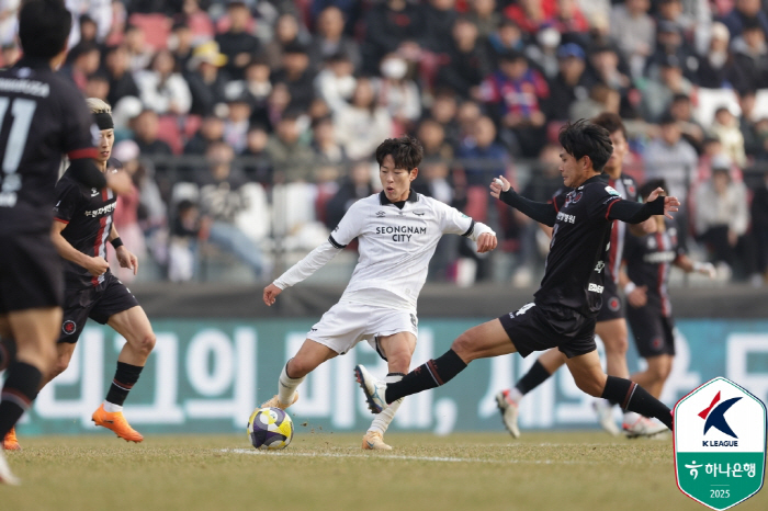 '새역사 썼다' 부천, 성남과 0-0으로 비기며 창단 첫 승강 PO행![…