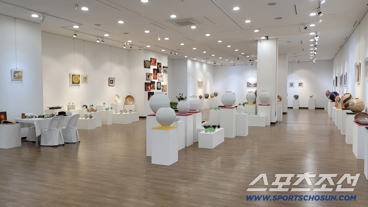 "불지핀 가마로 걸어들어갈 준비 끝났다" 토흔(土痕)의 창시자 도예가 이…