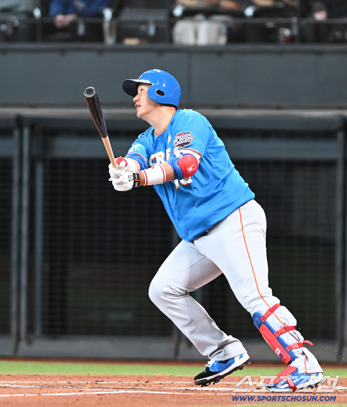 2루타 2개에 예고 홈런까지. '조선의 4번타자'가 또한번 일본 맹폭. …